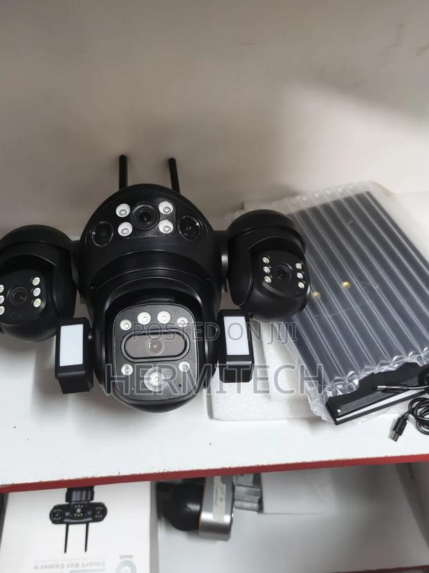 Two Solar Panels 4-Eyes Outdoor Solar Camera 4g Model CCTV Quad Lens