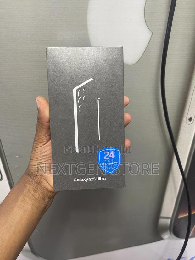 New Samsung Galaxy S25 Ultra 256 GB Black