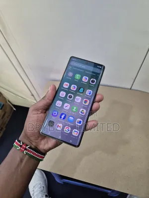 Tecno Camon 40 Pro 4G 256 GB Gray