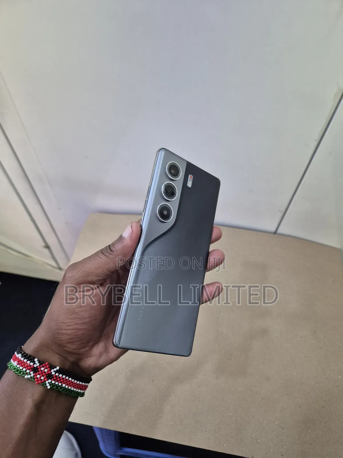 Tecno Camon 40 Pro 4G 256 GB Gray