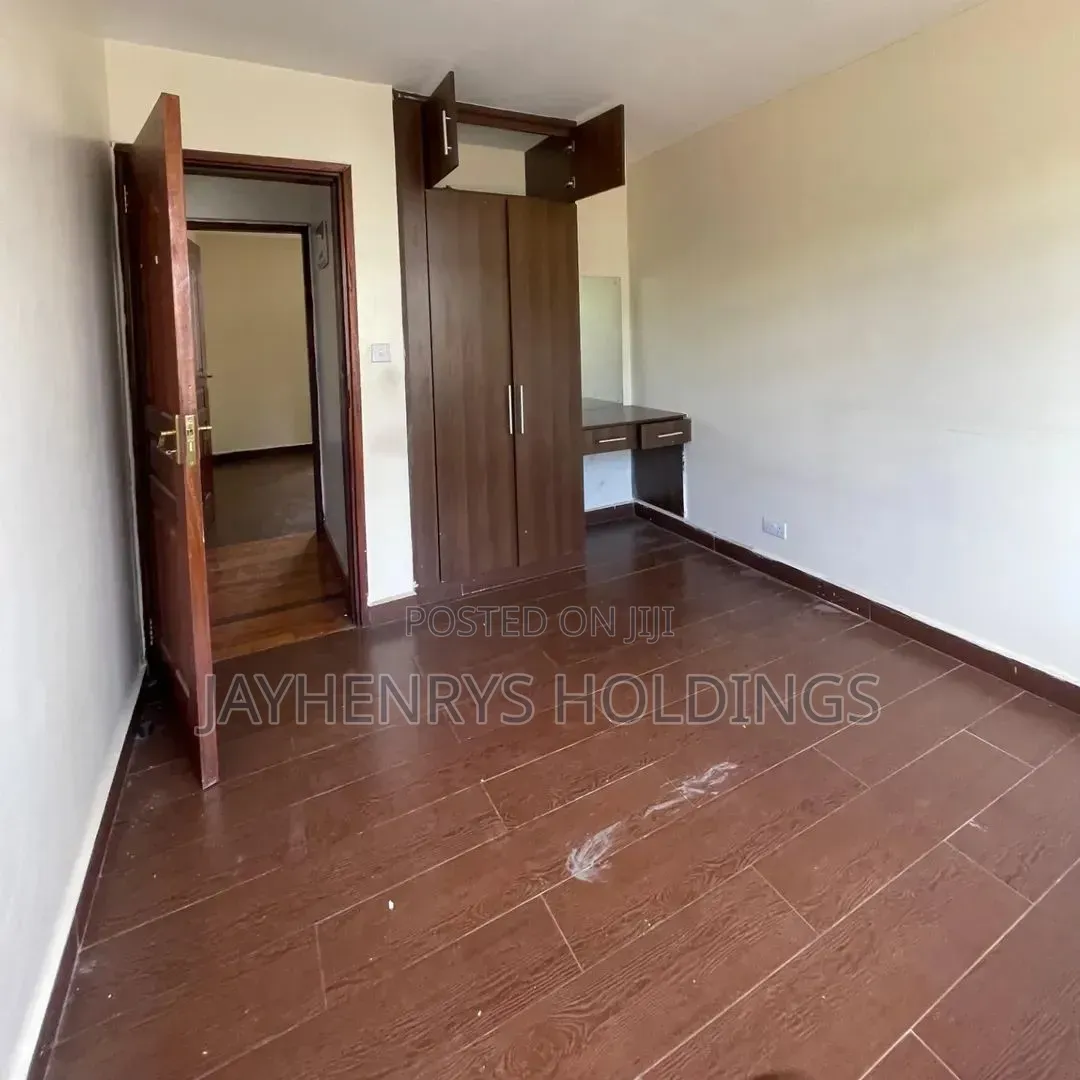 5bdrm House in Roysambu for rent