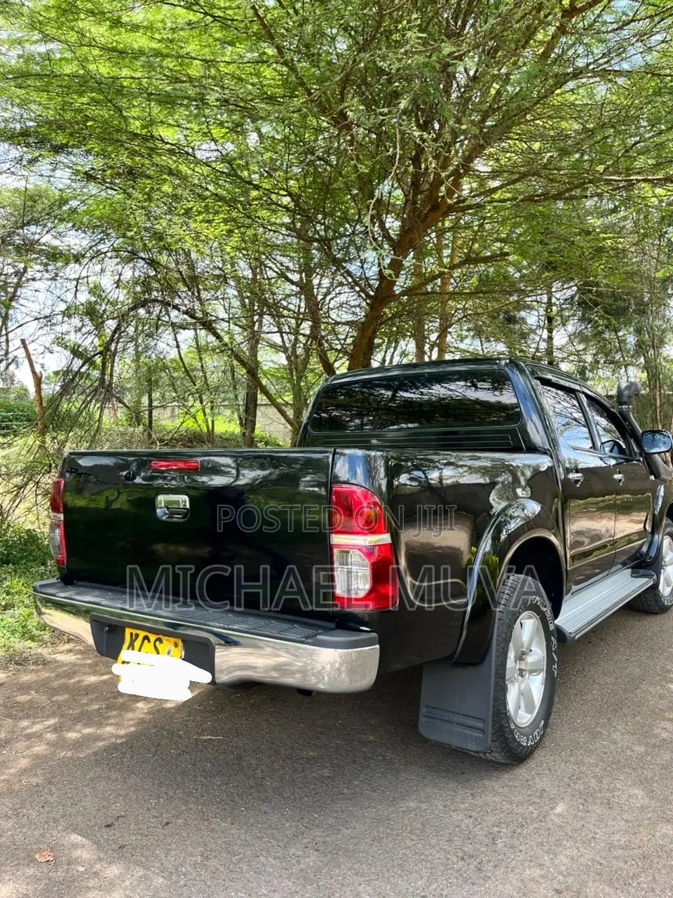 Toyota Hilux 2011 Black
