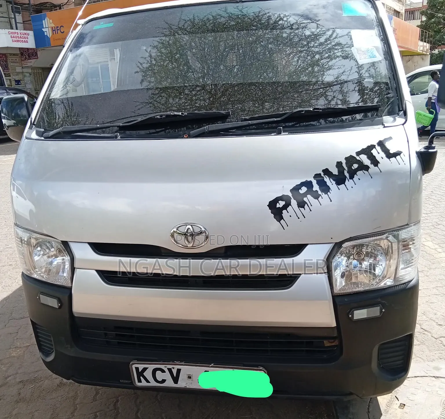 Toyota HiAce 2012 Silver