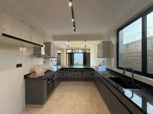 4bdrm House in Thindigua/Kasarini for sale