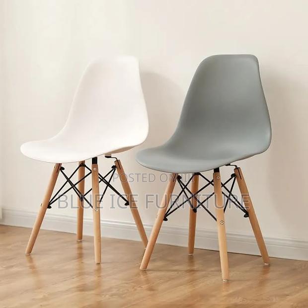 Plastic Salon Chair - main view
