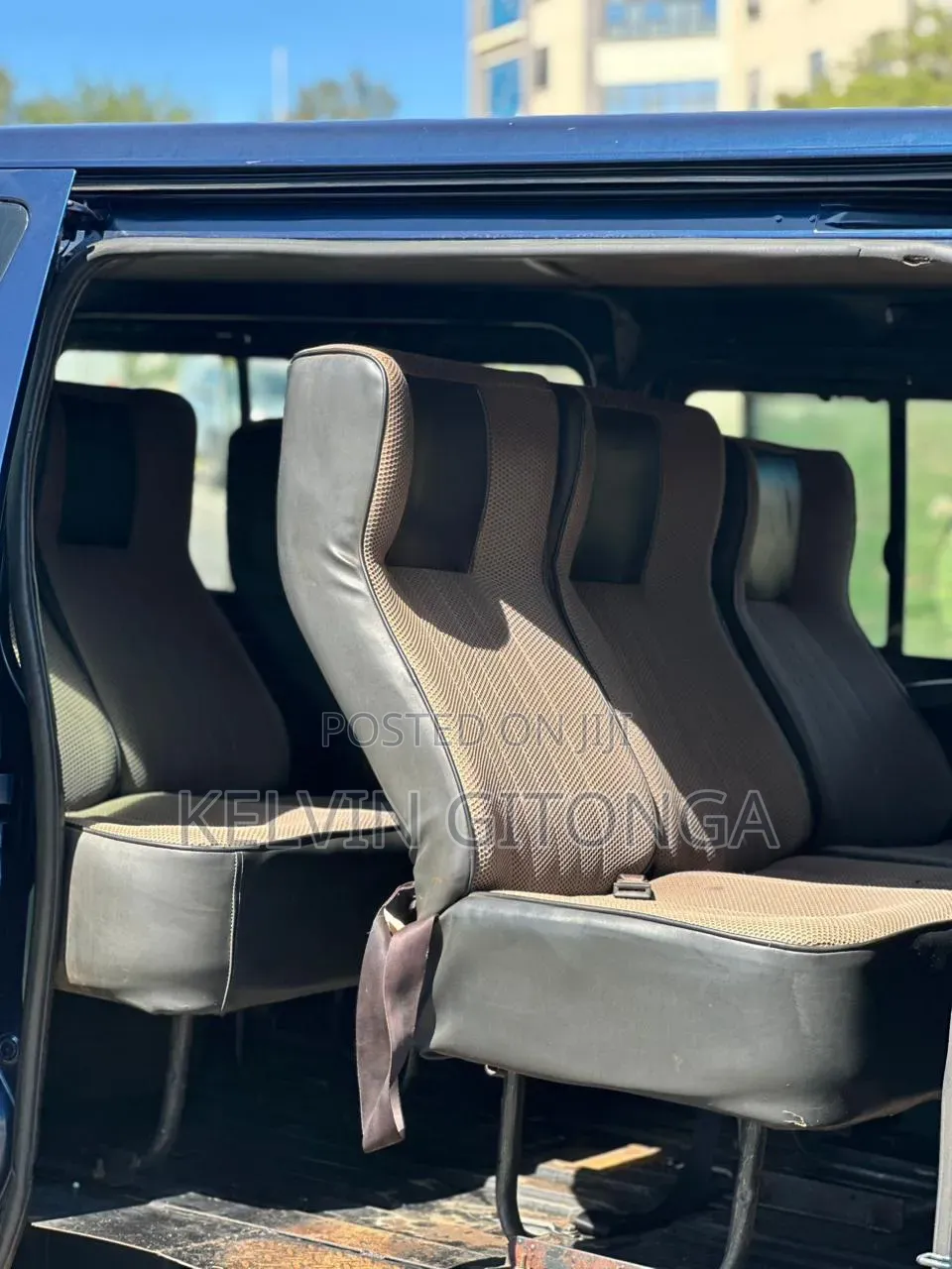 Toyota HiAce SV Premium 2013 Blue