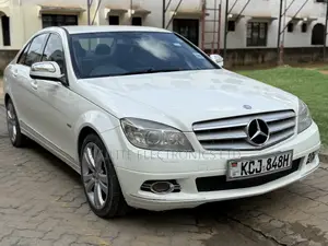 Mercedes-Benz C200 2010 Pearl