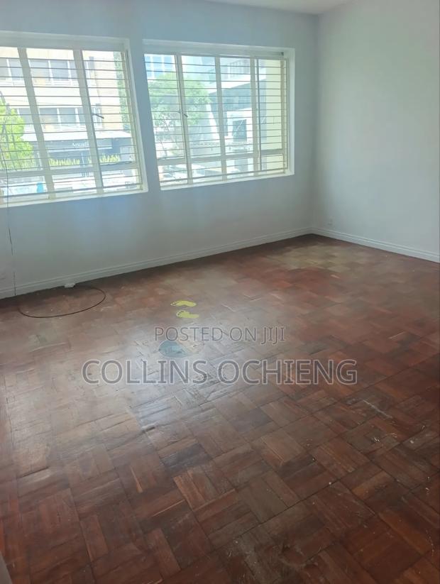 1st Floor Office Space to Let - CBD - thumbnail 4