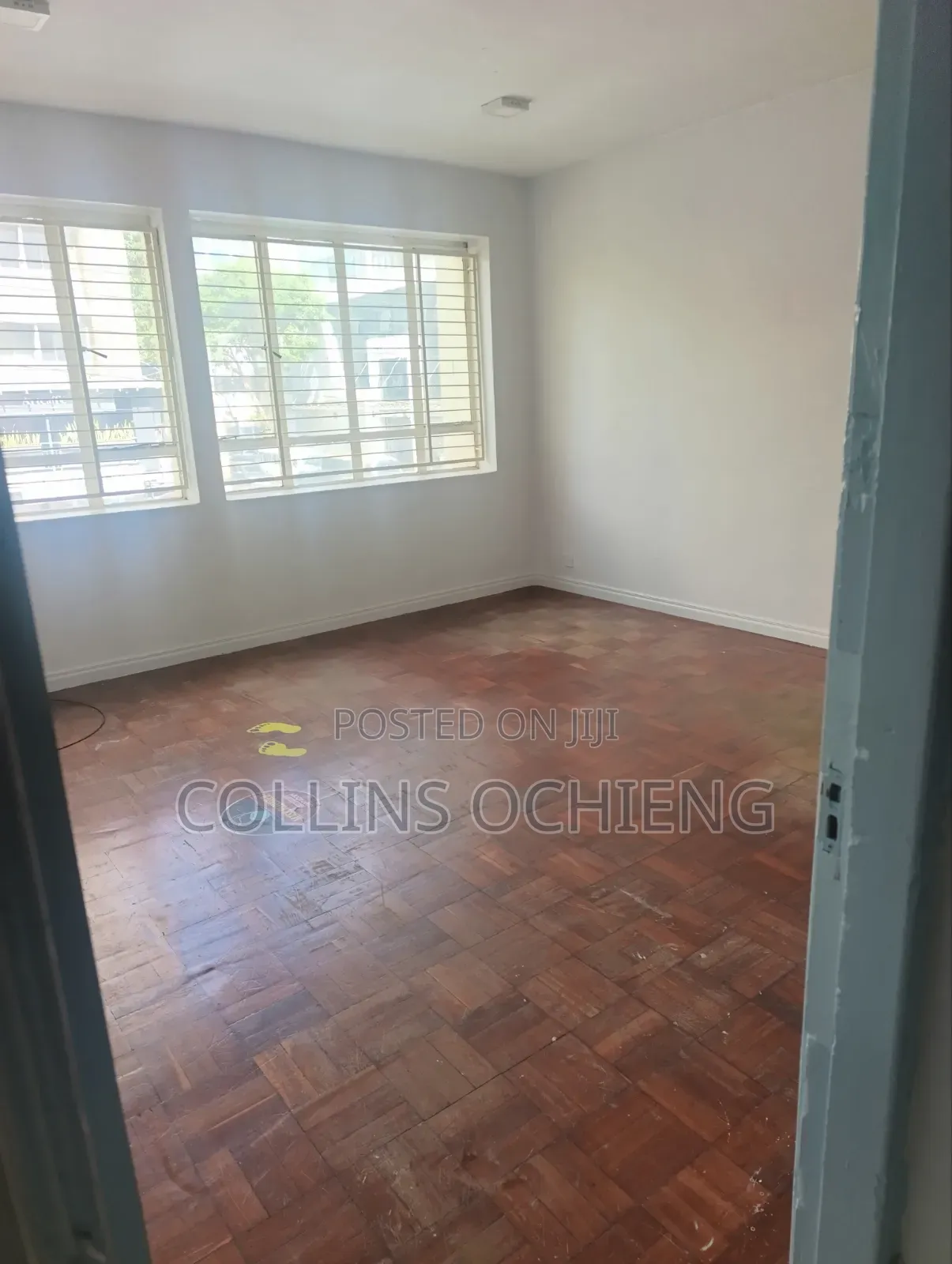 1st Floor Office Space to Let - CBD
