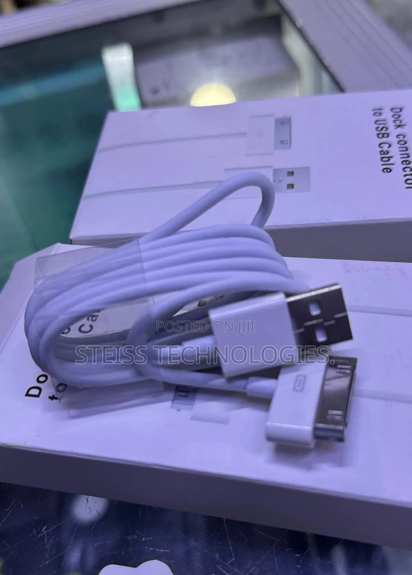 iPad/iPhone 2 Data Cable.