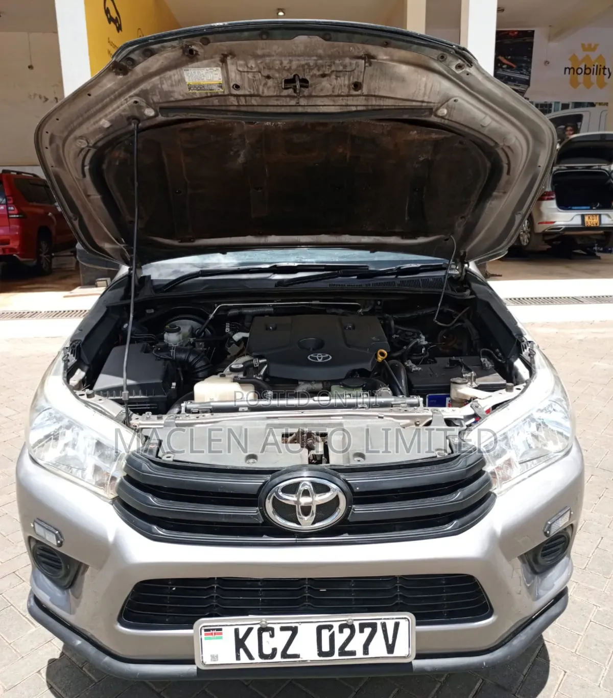 Toyota Hilux 2020 Gray