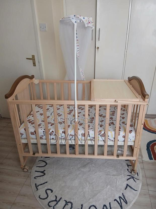 Baby Crib (Strong, Spacious, Well-Maintained)