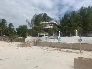 Block Hotel