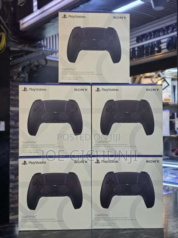 Playstation 5 Controllers