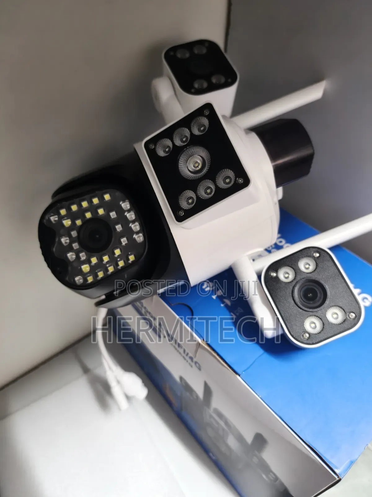 High Security Camera With Triple Lens 4g Electric Model