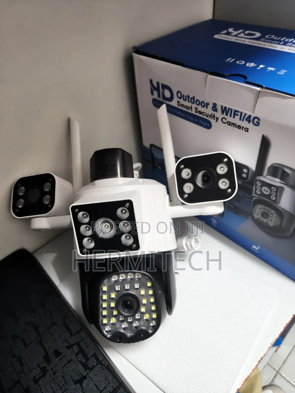 High Security Camera With Triple Lens 4g Electric Model