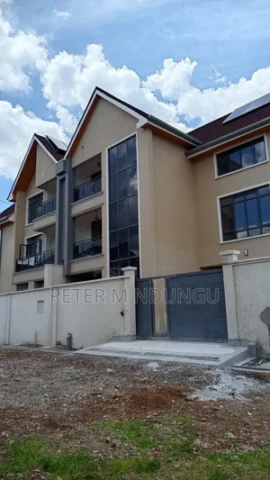 5bdrm Maisonette in Safari Park, Roysambu for rent