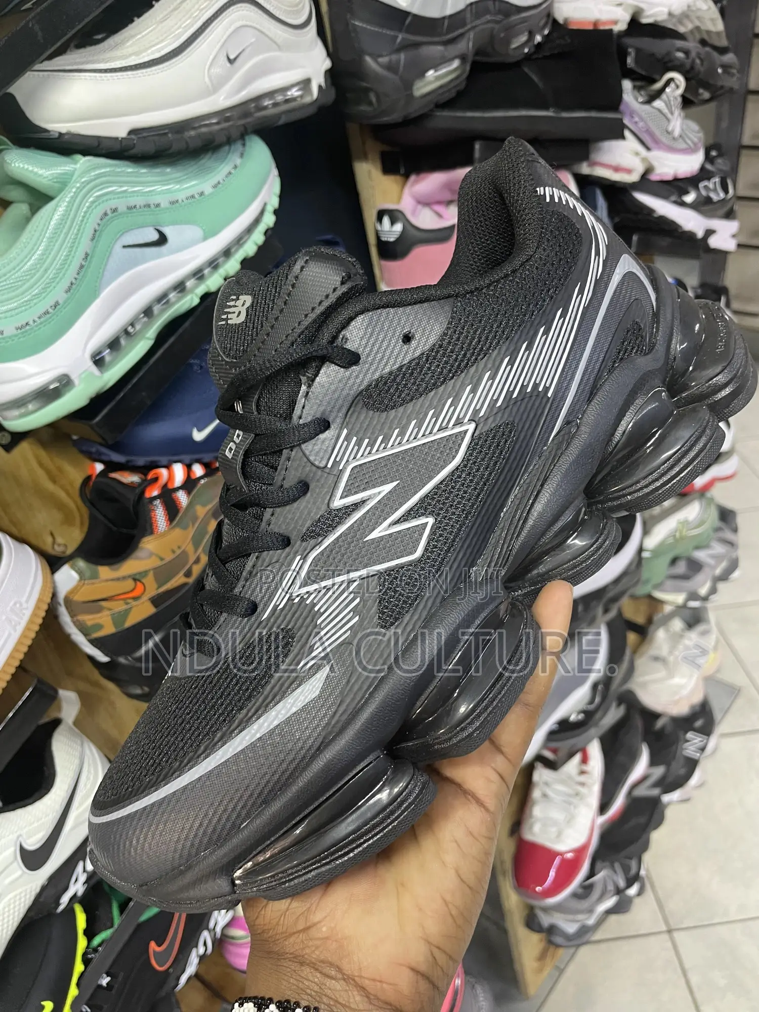 New Balance 2000