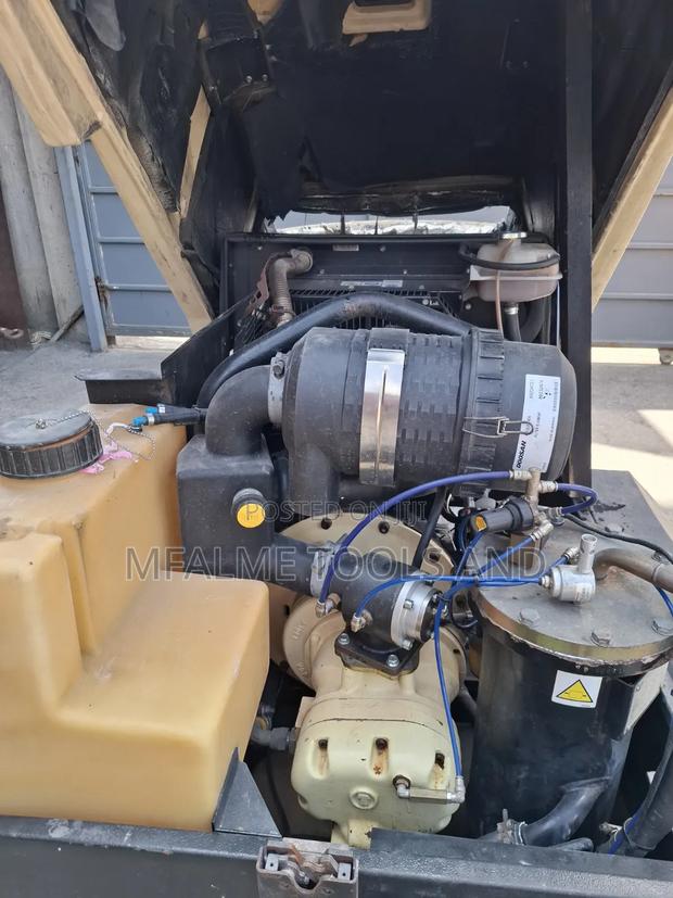 Compressor 2015 Doosan 731e+ 3cyl Diesel 10bars 105cfm Ex-Uk - thumbnail 12