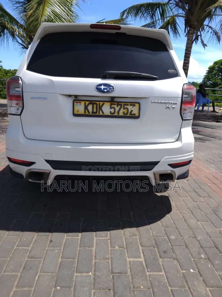 Subaru Forester 2016 White