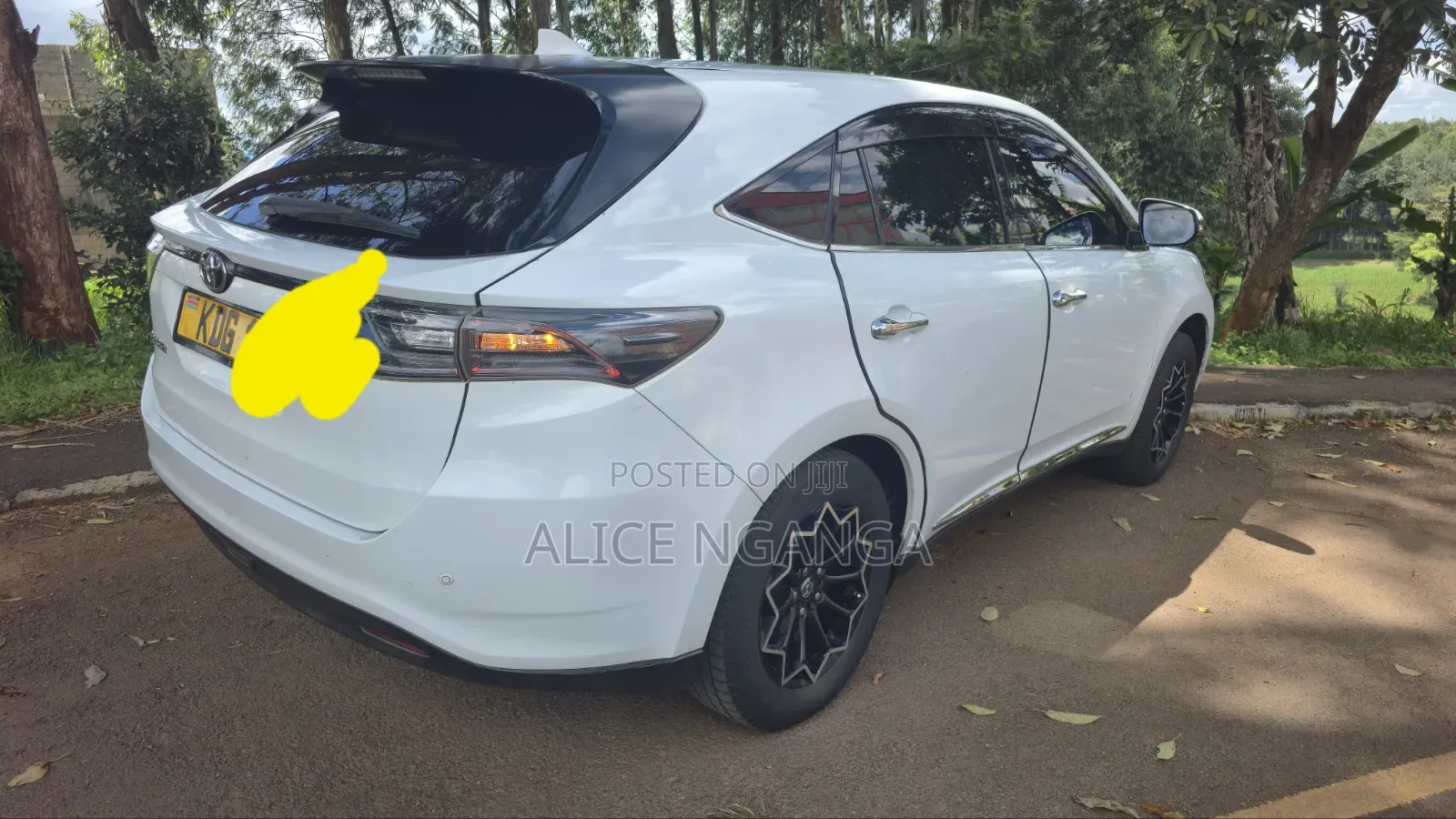 Toyota Harrier 2.0 4WD 2014 White