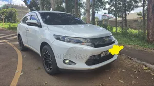 Toyota Harrier 2.0 4WD 2014 White