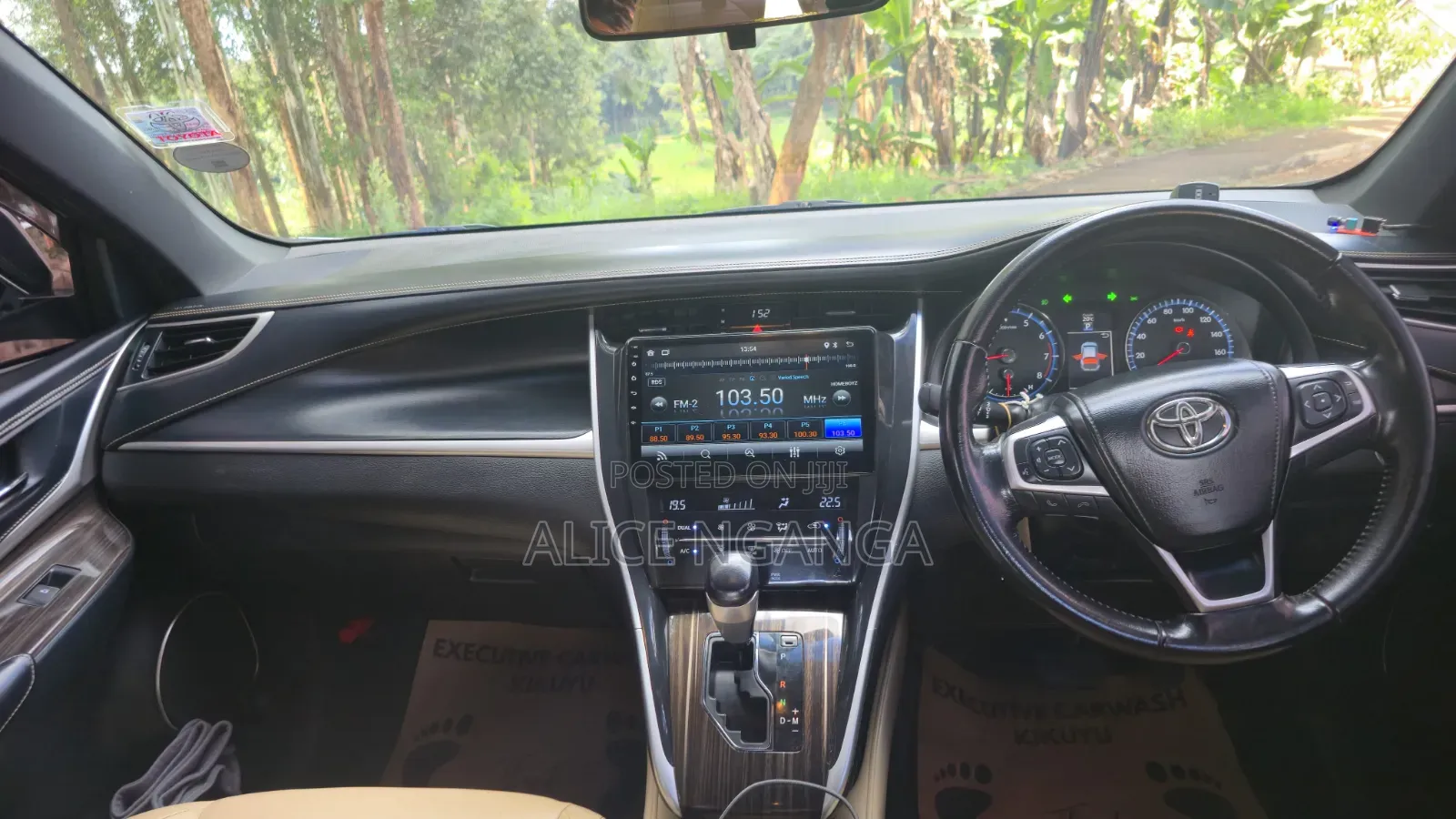 Toyota Harrier 2.0 4WD 2014 White