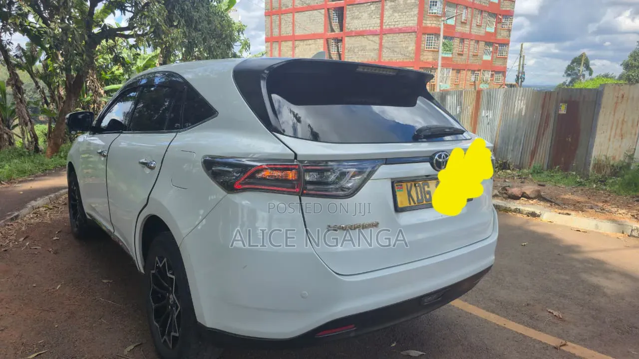 Toyota Harrier 2.0 4WD 2014 White
