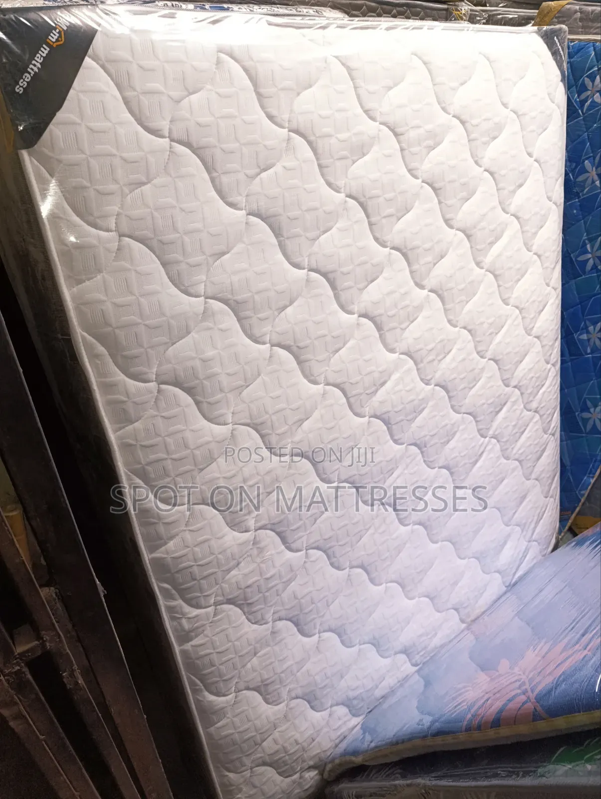 Queen-Size {5x6x12} Pillowtop Pocket Spring Mattresses. Free Delivery!
