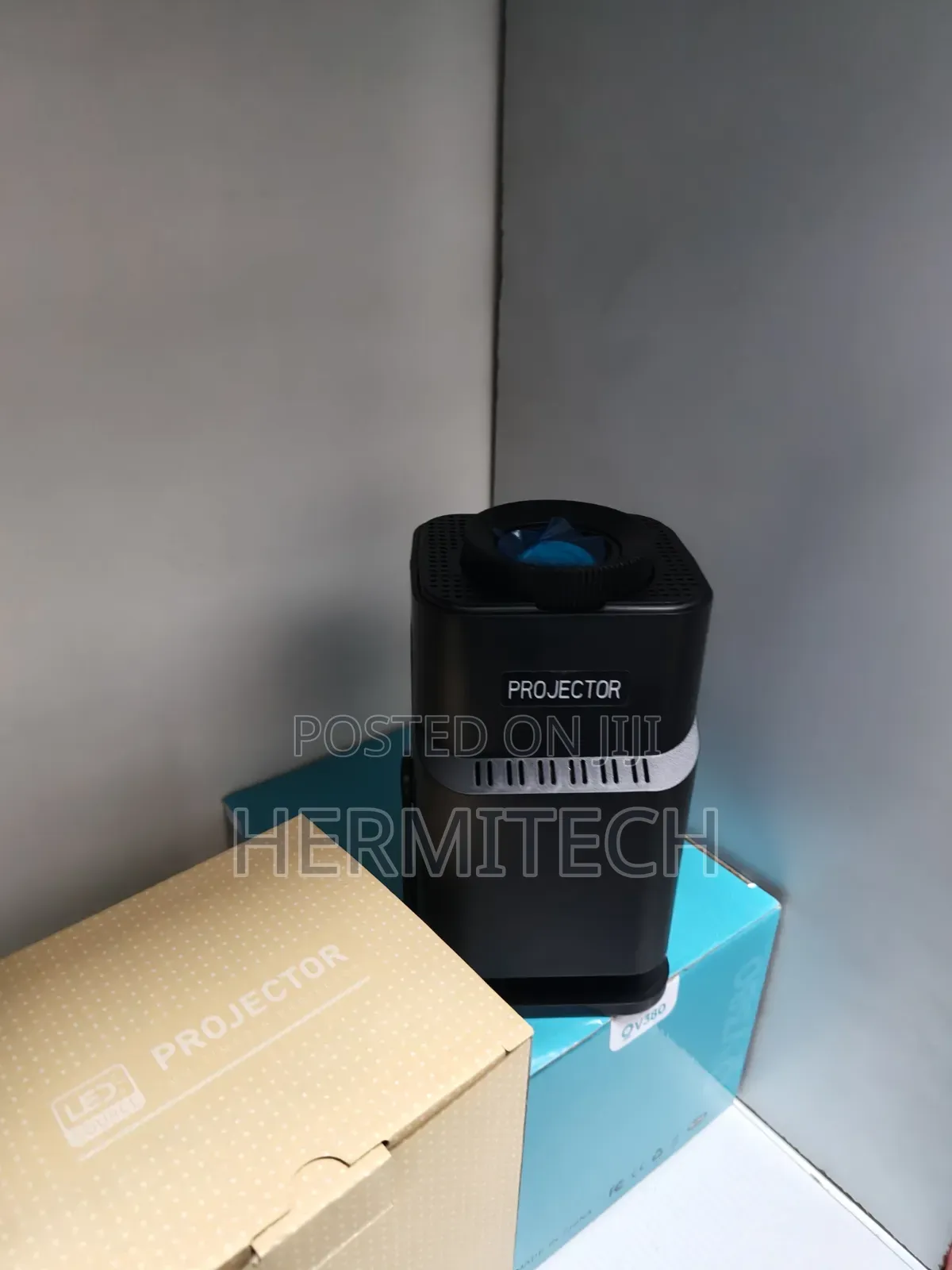 Mini Projector With Outstanding Brightness Sd Hdmi Ports Display 150