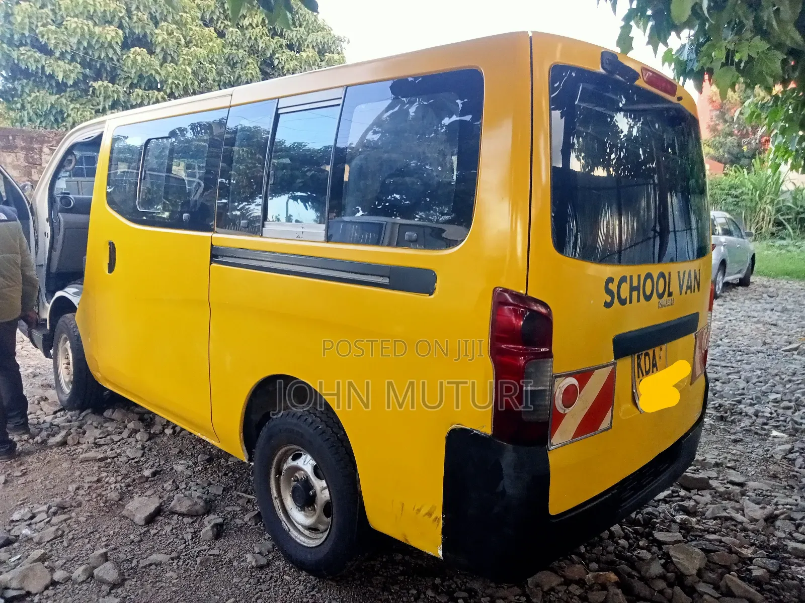 Isuzu Como 2015 Yellow