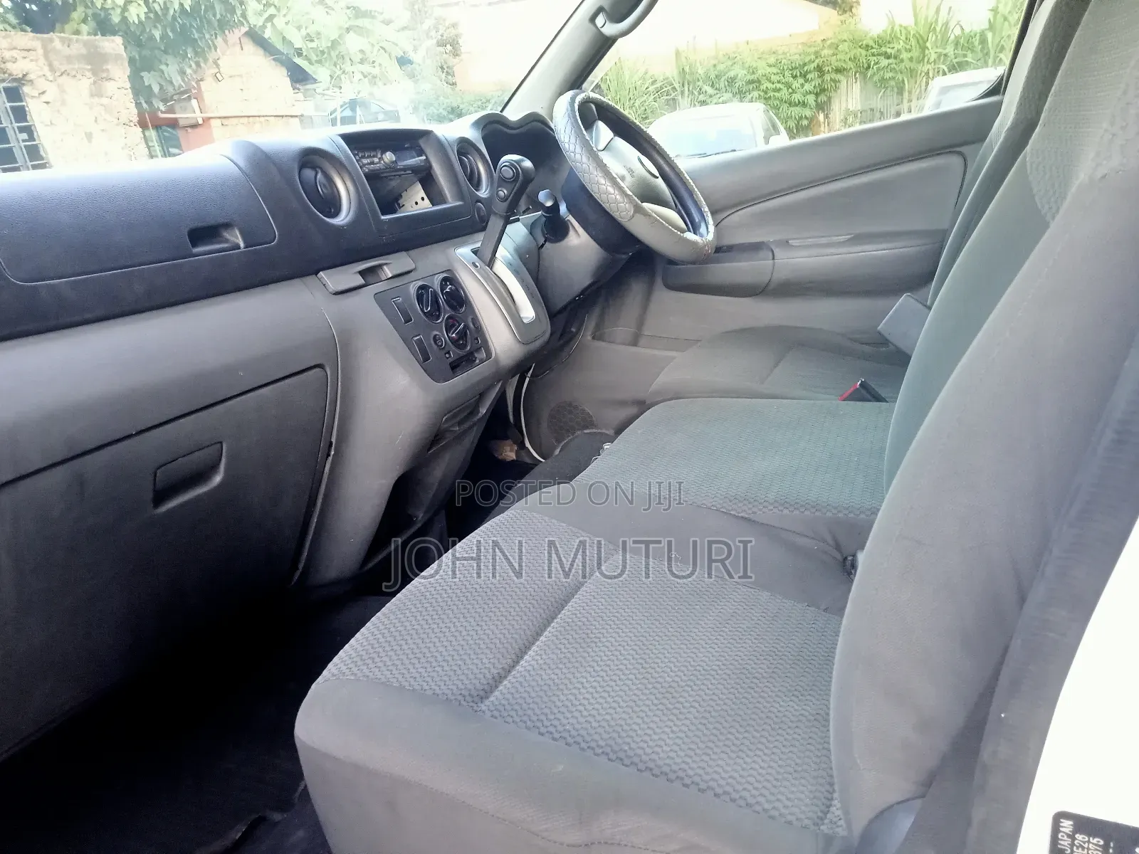 Isuzu Como 2015 Yellow