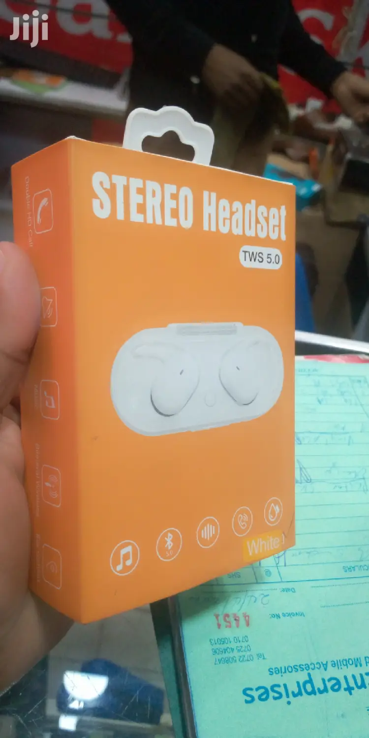 Stereo Earbuds TWS 5•0