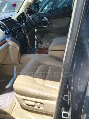 Toyota Land Cruiser 2016 Black