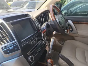 Toyota Land Cruiser 2016 Black