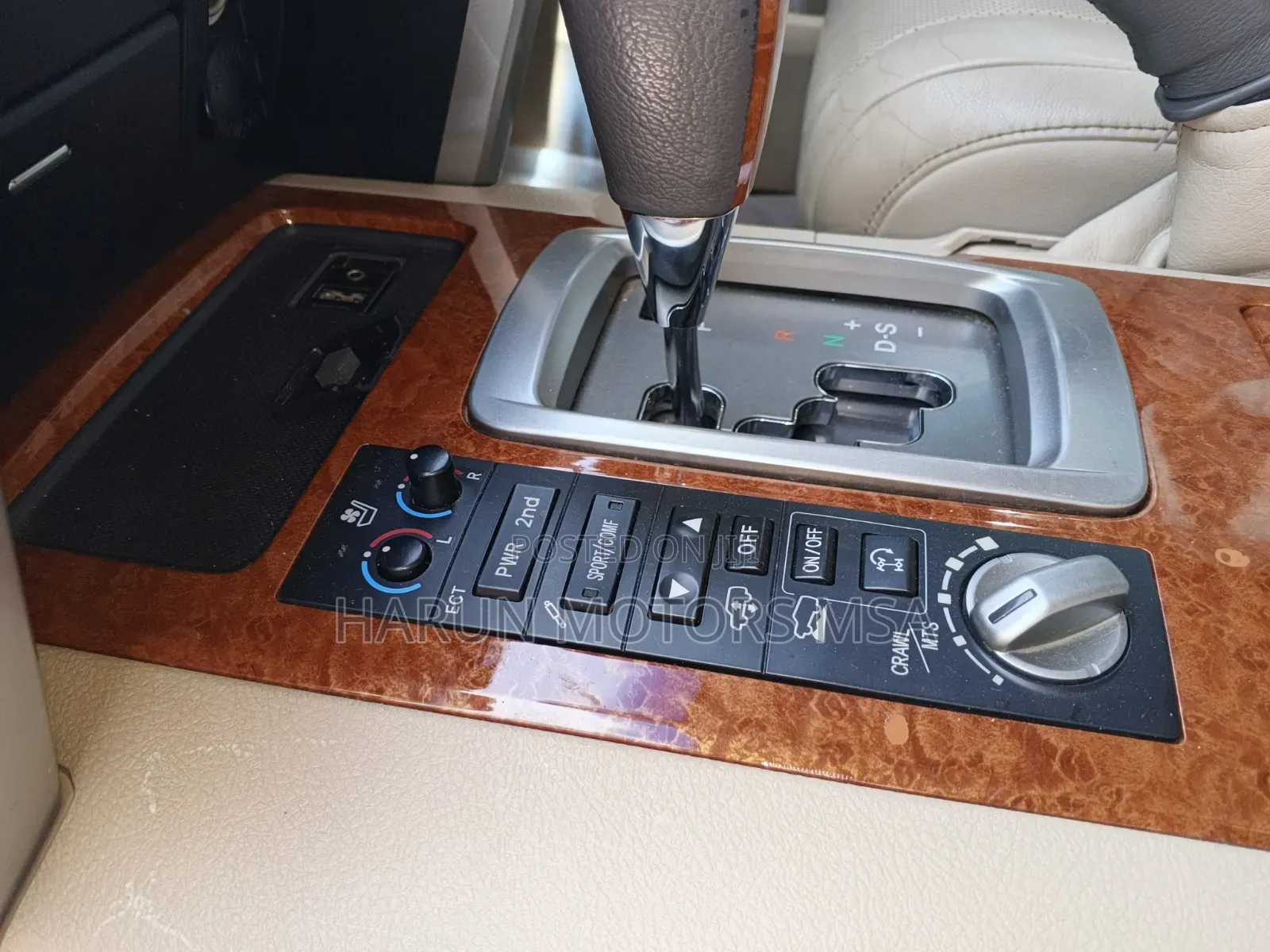 Toyota Land Cruiser 2016 Black