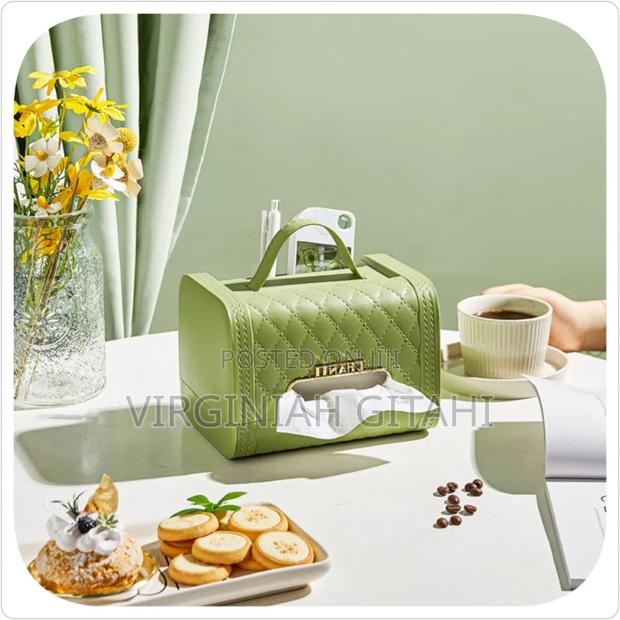 *Green White Chan 3 Slot Serviet Holder*