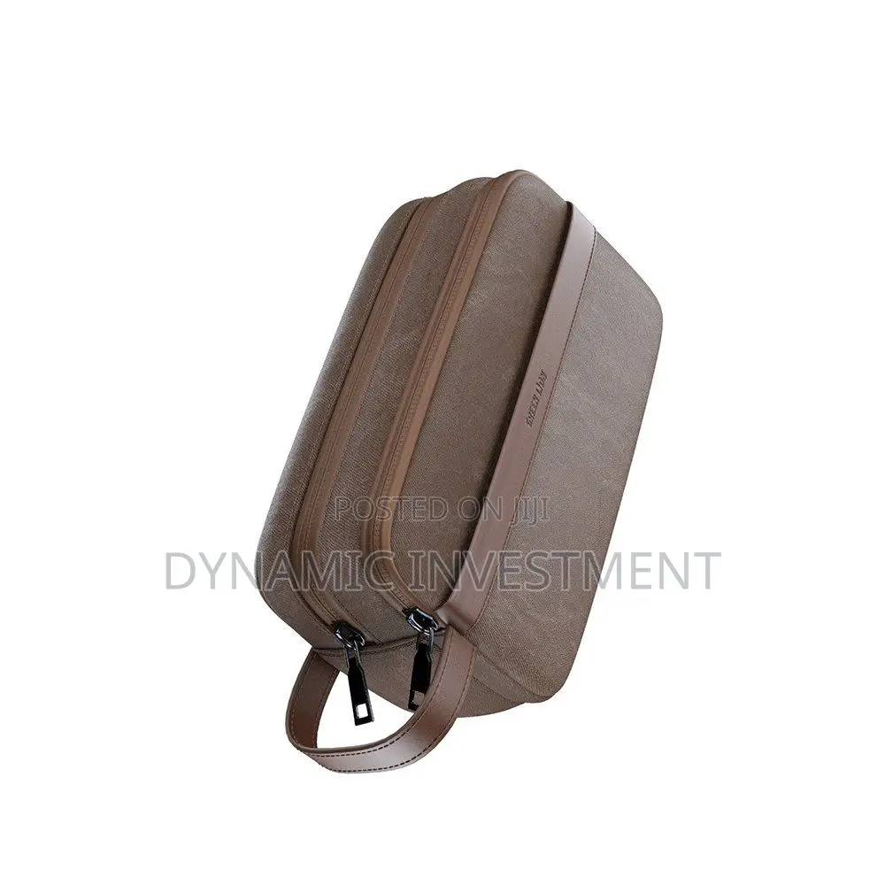 Green Lion Travel Clutch Bag/Pouchwaterproof and Quick Dry Interior