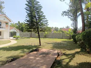 5bdrm Mansion in Call Me, Runda for rent