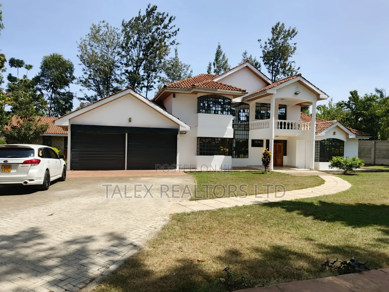 5bdrm Mansion in Call Me, Runda for rent
