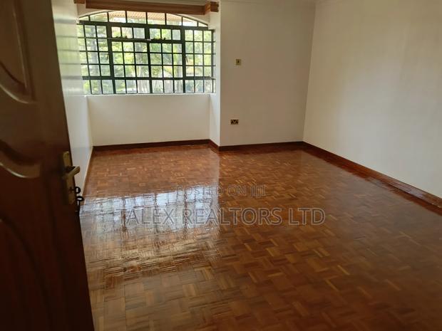 5bdrm Mansion in Call Me, Runda for rent - thumbnail 11