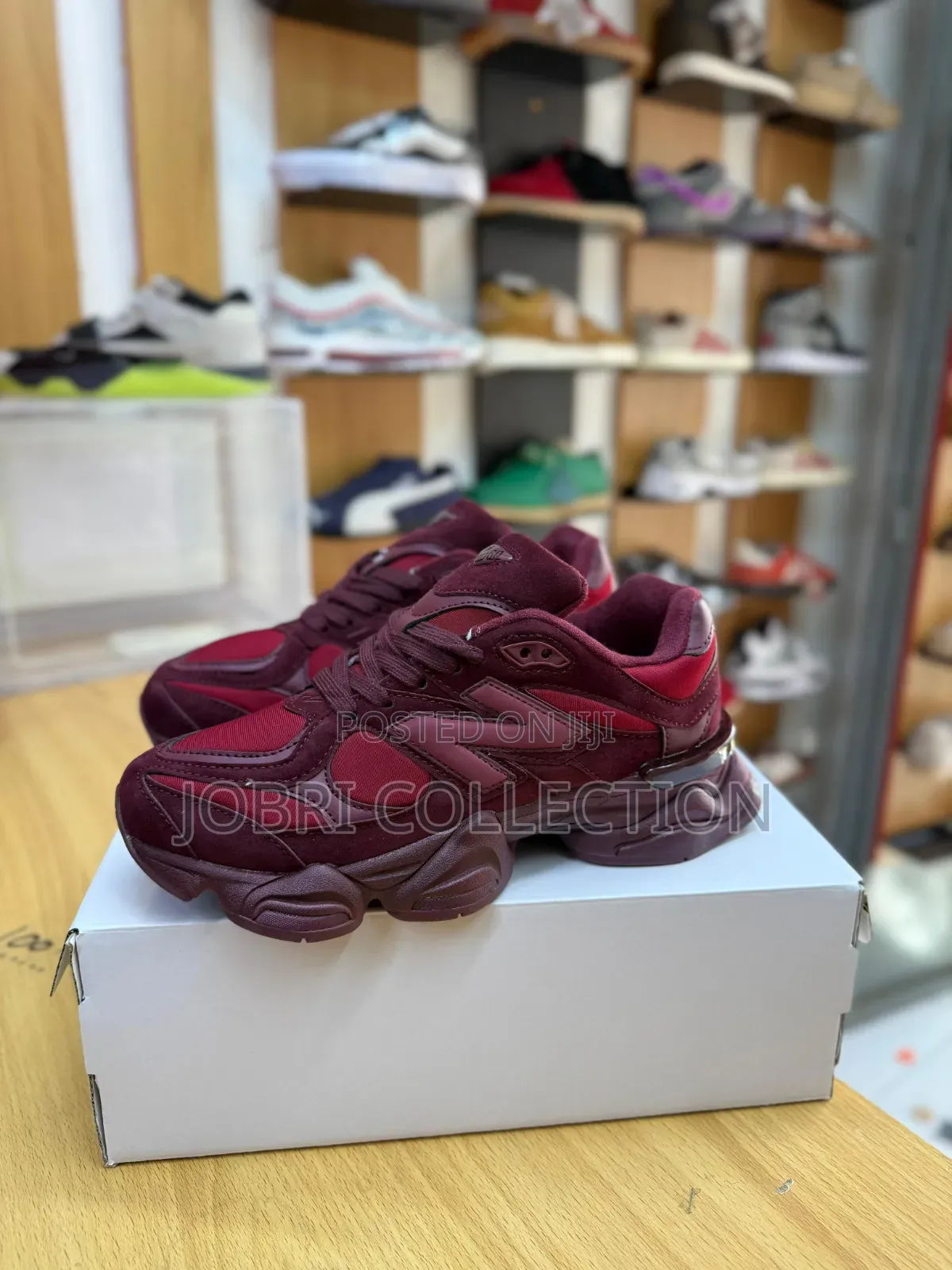New Balance 9060 Burgundy
Sneakers