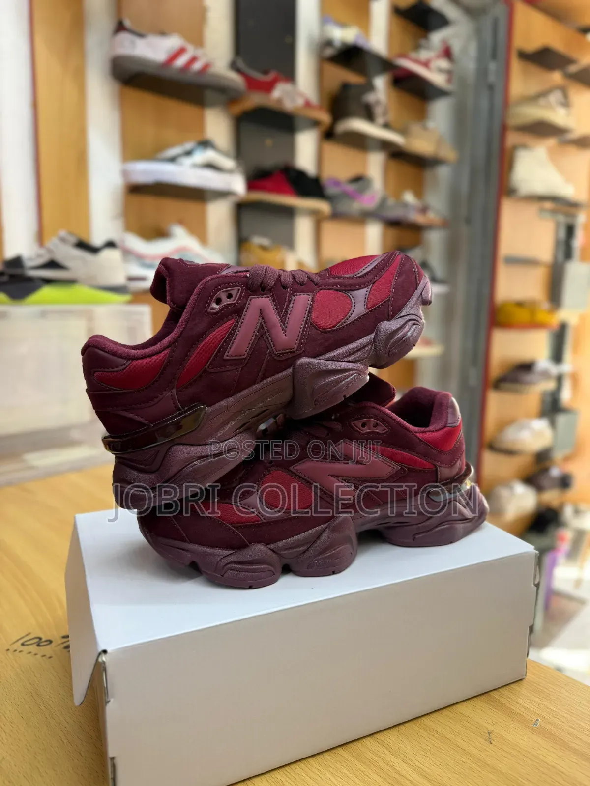 New Balance 9060 Burgundy
Sneakers