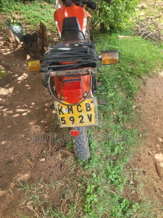 Yamaha DT125 2007 Red - main view