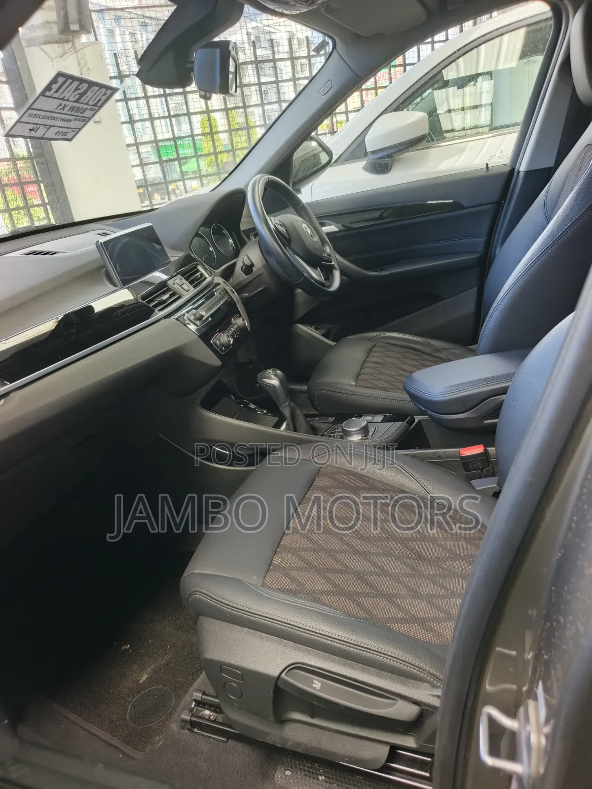 BMW X1 sDrive28i FWD 2019 Gray