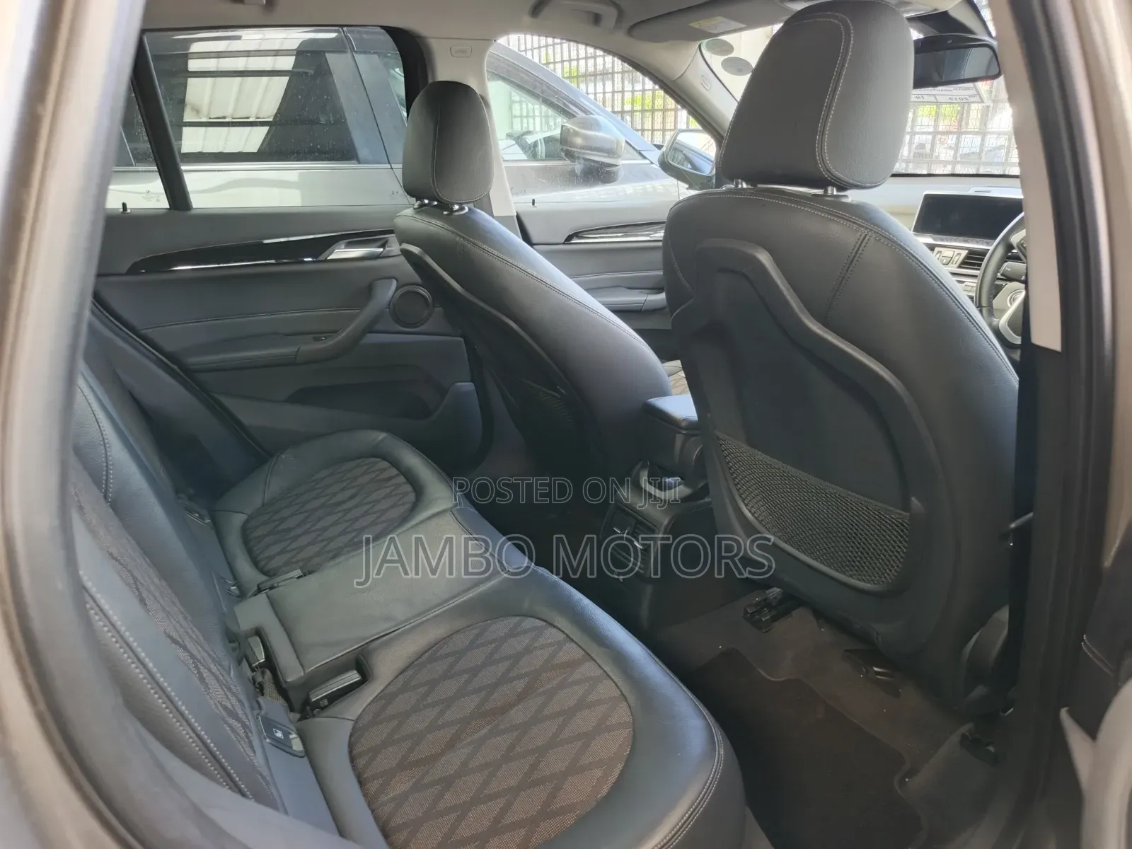 BMW X1 sDrive28i FWD 2019 Gray