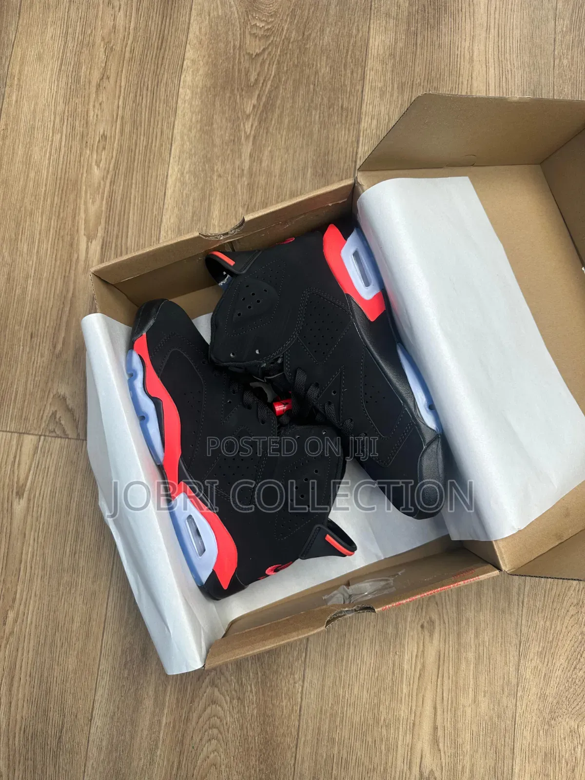 Air Jordan 6 Retro 'Infrared'
Sneakers