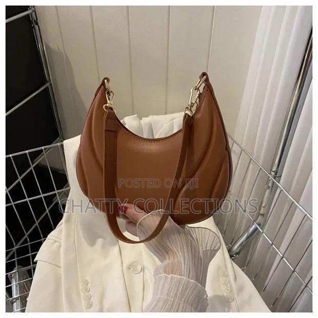 Brown Leather Ladies Moon Bags / Shoulder Bags
