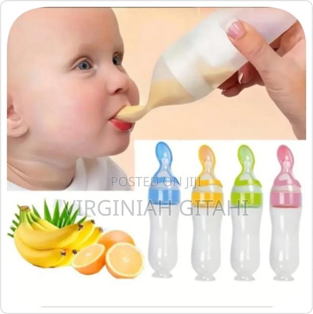 Soft Silicone Baby Feeding Bottle With Spoon Tip