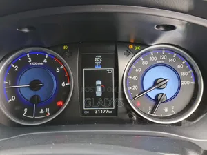 Toyota Hilux 2018 Blue